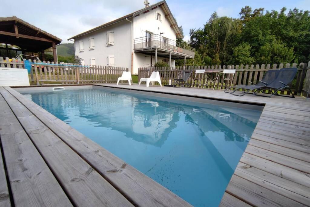 Appartement Au Calme Avec Vue Et Piscine Au Coeur Du Pays Basque Молеон-Лишар Экстерьер фото